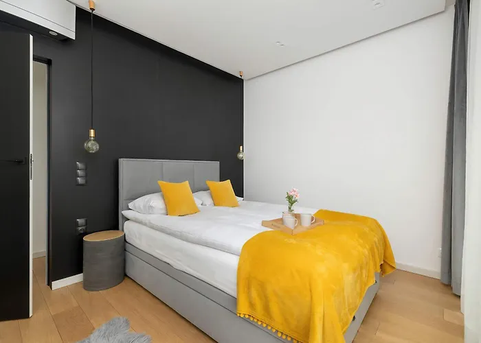 Tasteful In Cracow With Parking & Balcony By Nolcegi Renters