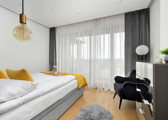 Tasteful In Cracow With Parking & Balcony By Nolcegi Renters * Krakau