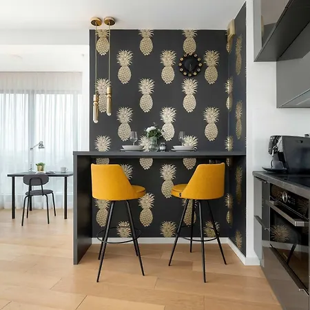 Lägenhet Tasteful In Cracow With Parking & Balcony By Nolcegi Renters