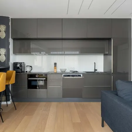 Tasteful In Cracow With Parking & Balcony By Nolcegi Renters *