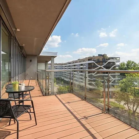 Διαμέρισμα Tasteful In Cracow With Parking & Balcony By Nolcegi Renters